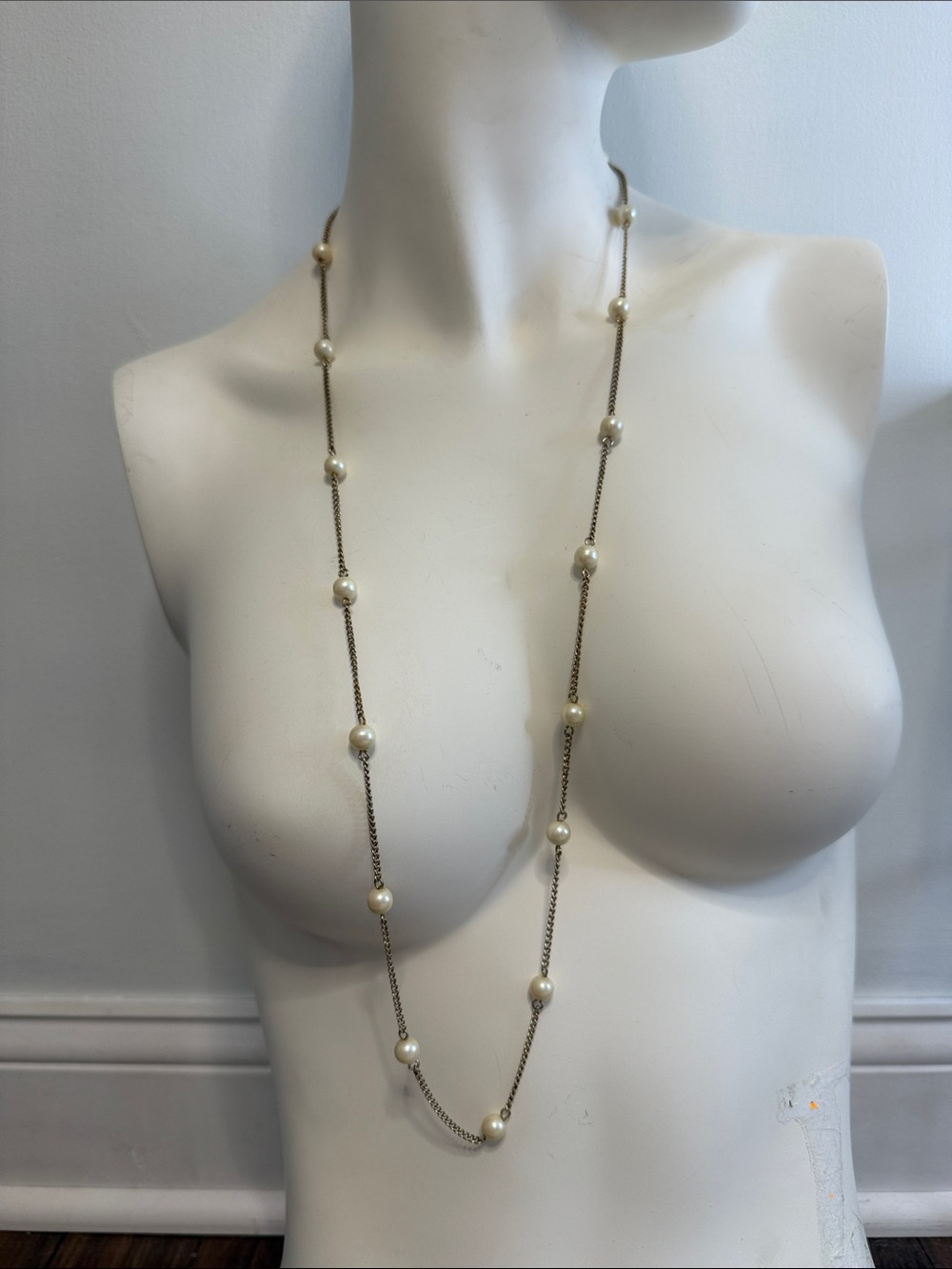 Vintage Sarah Cov pearl necklace